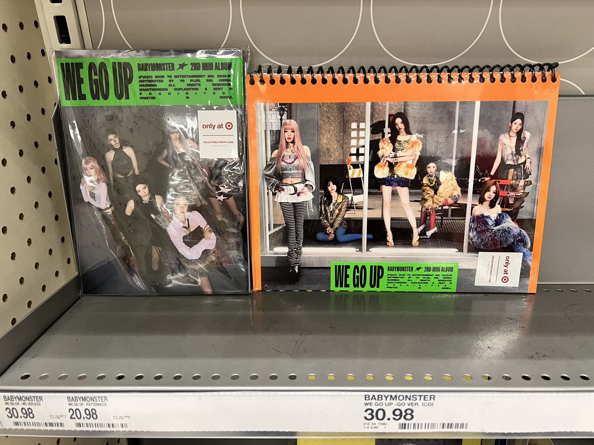 wattgolf's tweet photo. @hello82official 
#MyLocalTarget
#BABYMONSTER
#WEGOUP
#hello82
#82giveaway
Sherman Oaks, California https://t.co/zvDLGahxPO