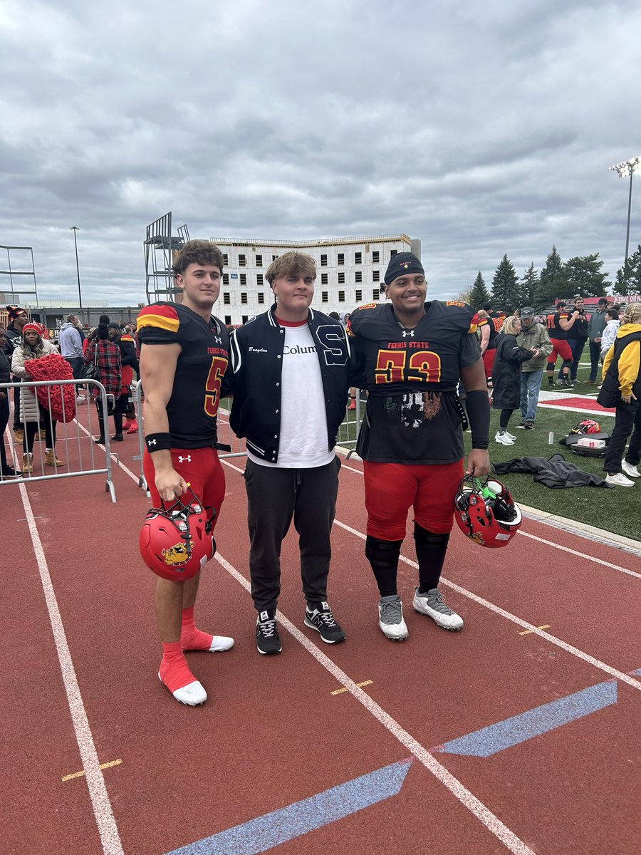 Had an amazing game day visit today <a href="/FerrisFootball/">Ferris St. Football</a> Such a special place! <a href="/CoachDrewBurton/">Drew Burton</a> <a href="/DaBossHog_/">Coach Green</a> <a href="/SHSTitansfball/">Sterling Heights Stevenson Titan Football</a> <a href="/18bstank/">Coach Stank</a>