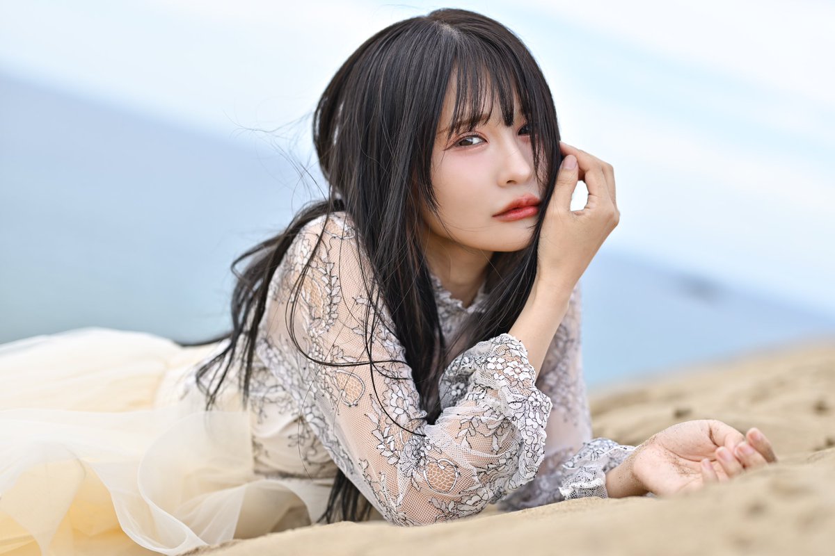 １週間違いで私たちも鳥取砂丘へ😳
内心ドキドキしてたんだけど、
私とふみさんの世界も良きだから
見て欲しいな😍

<a href="/Law_GO/">fumifumi@portrait</a> さん

 #鳥取砂丘  #砂丘  #ポートレート  #被写体