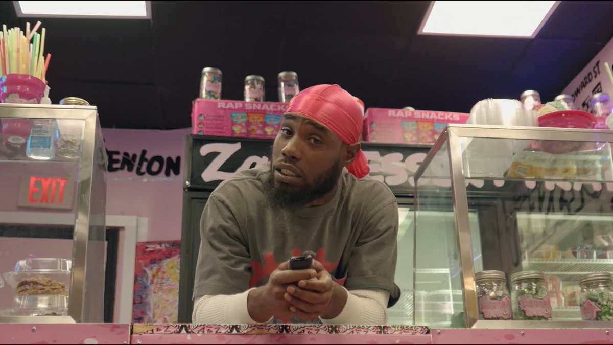 PaperChaserBlog's tweet image. Kellz Merlin - 1-900 MERLIN (FREESTYLE) (New Official Music Video) (Dir. Fah Films) #SnackRaps dlvr.it/TNcsYP