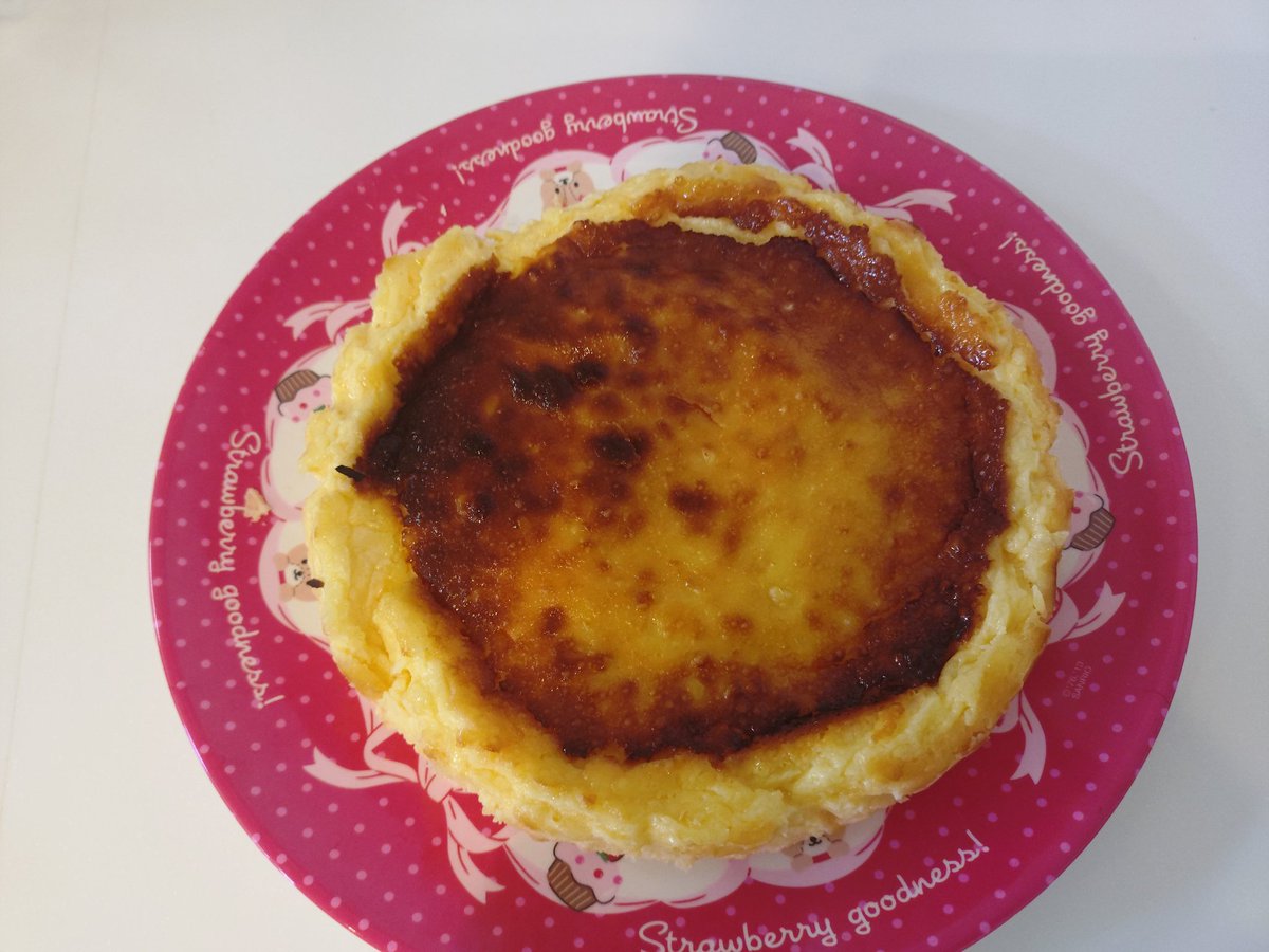 お母様お誕生日おめでとうございます🎂
素敵な三兄弟を爆誕してくださり、ぼんやりしてた私と子供達に推し活する楽しさを頂きました🙌
いつも子供達にも私にもお心遣い頂いて感謝しかありません♡
バスクチーズケーキ作ってみました。代わりに食べておきます🤣
#マミーいつも産んでくれてありがとう
