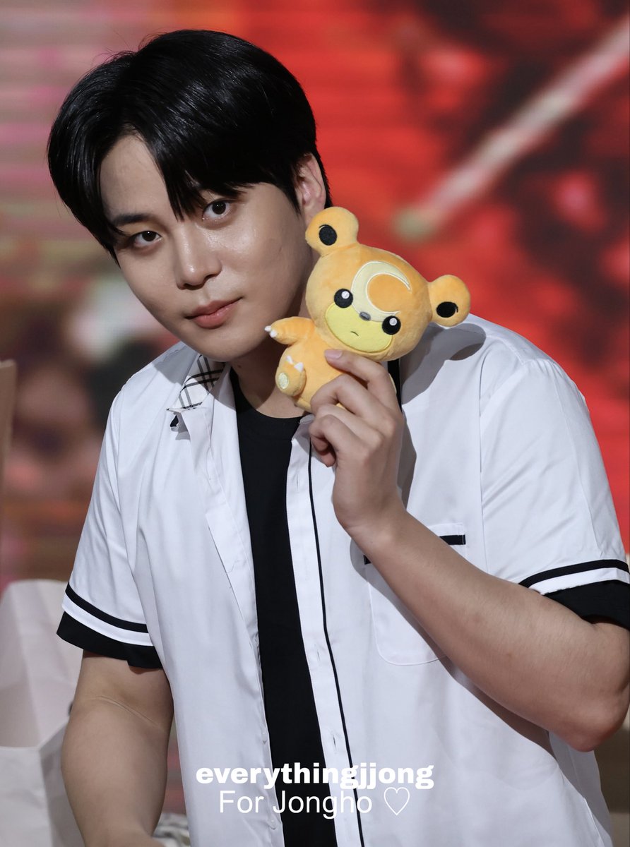 everythingjjong's tweet photo. 우리 사랑스러운 막��이 생일 축하해🤎🎈🧸 황금 보이스로 리보들 행복하게 해줘서 고마워~ 앞으로도 많이 많이 사랑할게 ❤️

#ATEEZ #에이티즈 #JONGHO #종호 #최종호
#JonghoLightsTheStage
#달려가_종호생일이_닿는곳으로 https://t.co/EcAjWCc0Bj