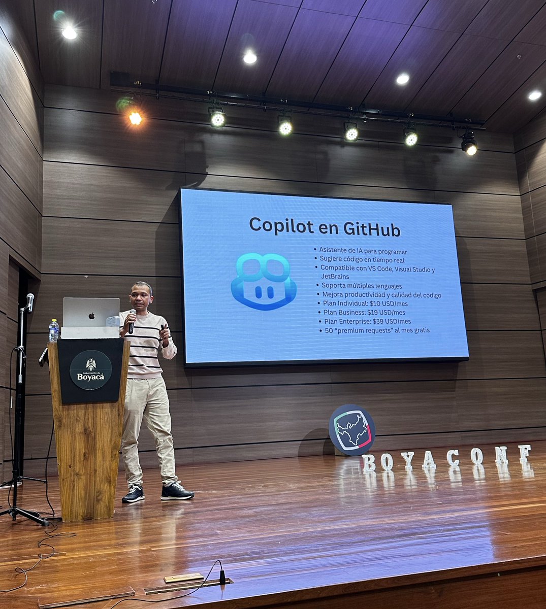 Miguel Teheran tweet media