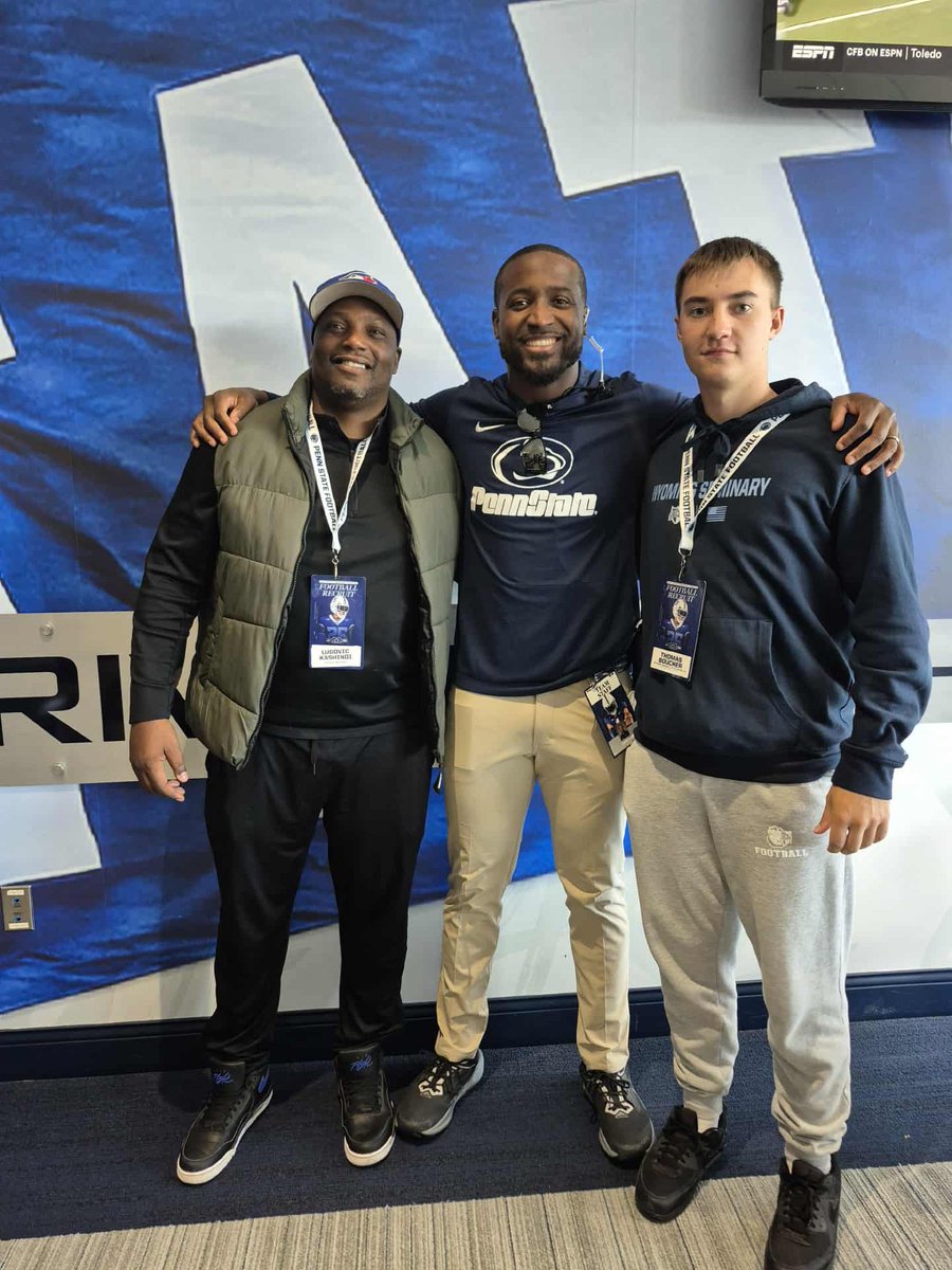 ThomasBoucher05's tweet photo. It was great to be at @PennStateFball again! Thank you for the amazing day @shadrich80 @karsynkehler_ 
@ludokashsports https://t.co/3I26Zz41Fg