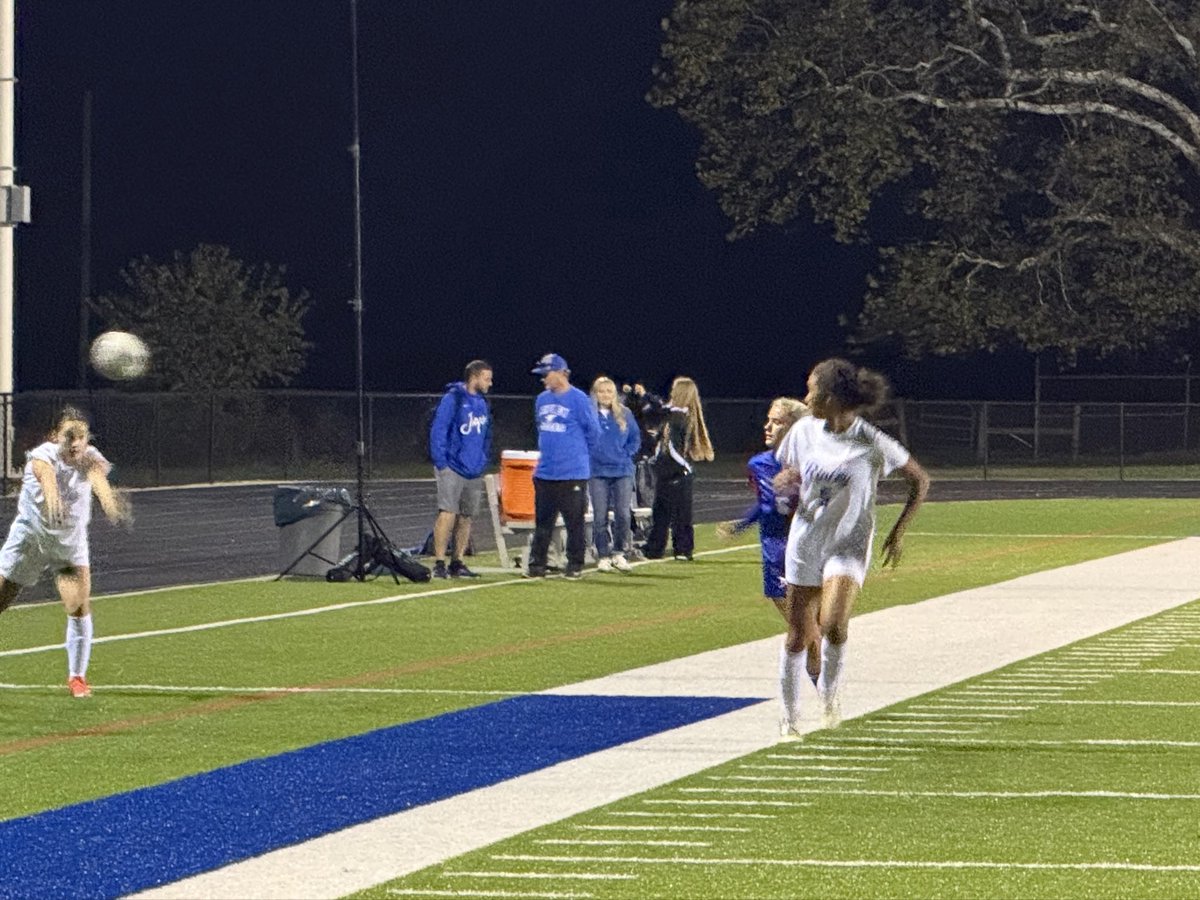 The Lady Jays traveled to Northwest on Saturday night and defeated the Lady Mohawks 3-0.  Way to go Lady Jays! The Lady Jays are next in action on Monday at Westfall in the Southeast OHSAA Tournament.