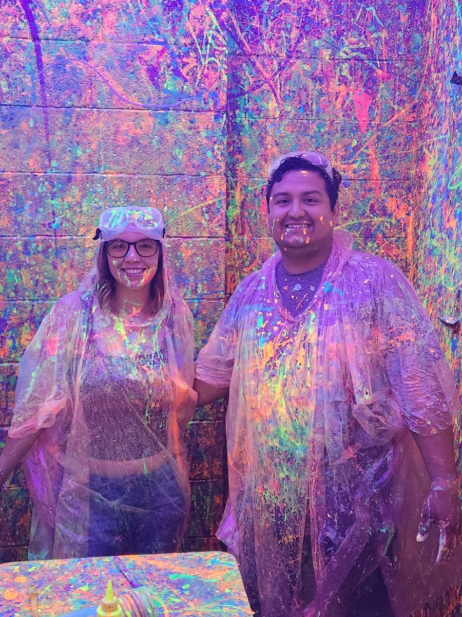 SmashNBash1's tweet image. Splatter sessions: for the artist in all of us. 🎨🌟 #ColorfulFun