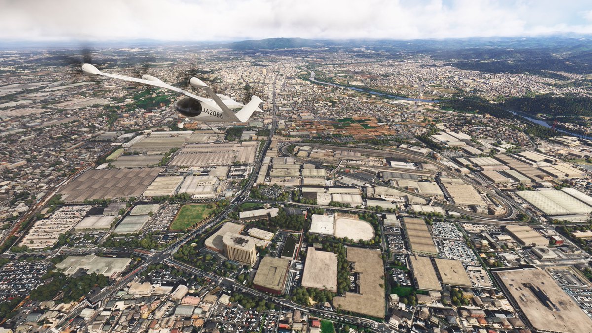 satoshi_exe_'s tweet image. トヨタ技術本部？本社？から岐阜基地へ。
思ったより早く着きました。機動飛行展示に間に合った？

MSFSでは青空も一部ありますが、リアルは曇天っぽいですね。
#MSFS2024 #FlightSimulator 
#フライトシミュレーター