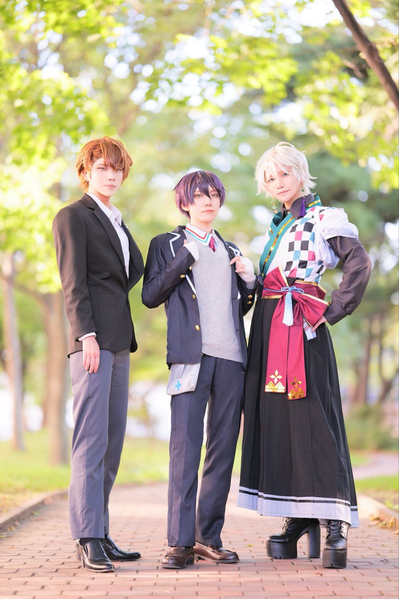 enu__cs08's tweet photo. cos*🌈🕒    #アコスタ札幌 

🏢:えぬぬ
⚔️:@tyatyataro_cos 
🌞:@Syk_Salmon_cos 

📸: @to_me_han https://t.co/L96CBuf62M