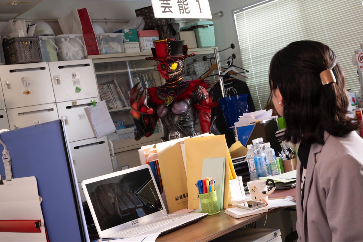 zeztz7toei's tweet image. 【ドキュメンタリー(嘘)】
ダンボール先輩📦ブレイクまでの軌跡がここに!!

#仮面ライダーゼッツ スピンオフドラマ
『エージェント美浪』はTTFCで配信中🐾

売れない芸人を売り込むミッションを課せられた敏腕マネージャー美浪の、笑いあり涙なしの日々に刮目せよ‼︎💥📦
tokusatsu-fc.jp