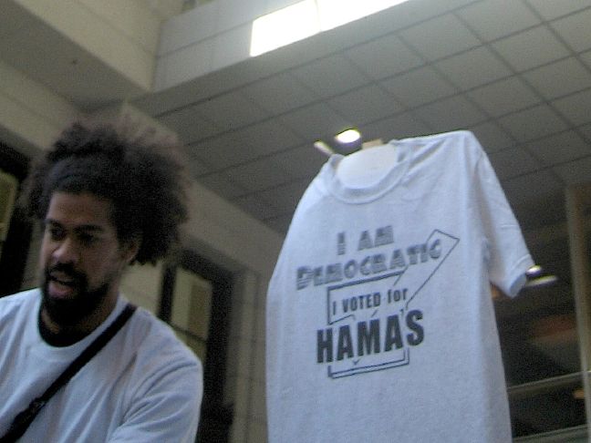 LibsVsDems's tweet image. Rosé is hot and so was Like &amp;amp; Repost