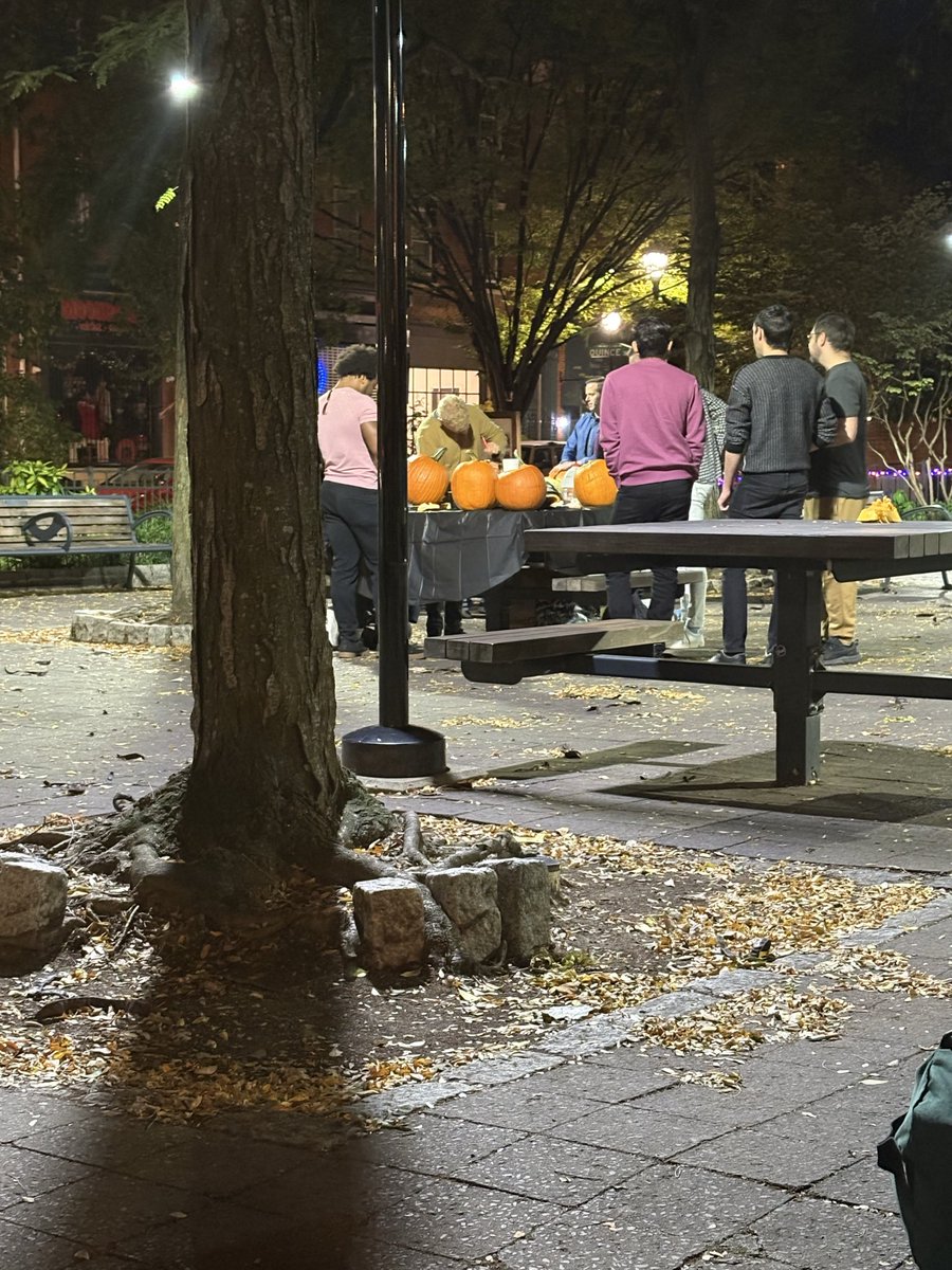 Last evening an Med Student Fraternity had a pumpkin carving event in the park. 
HooDad and I enjoyed watching!
They turned out nice. 🎃🎃🎃🎃🎃🎃