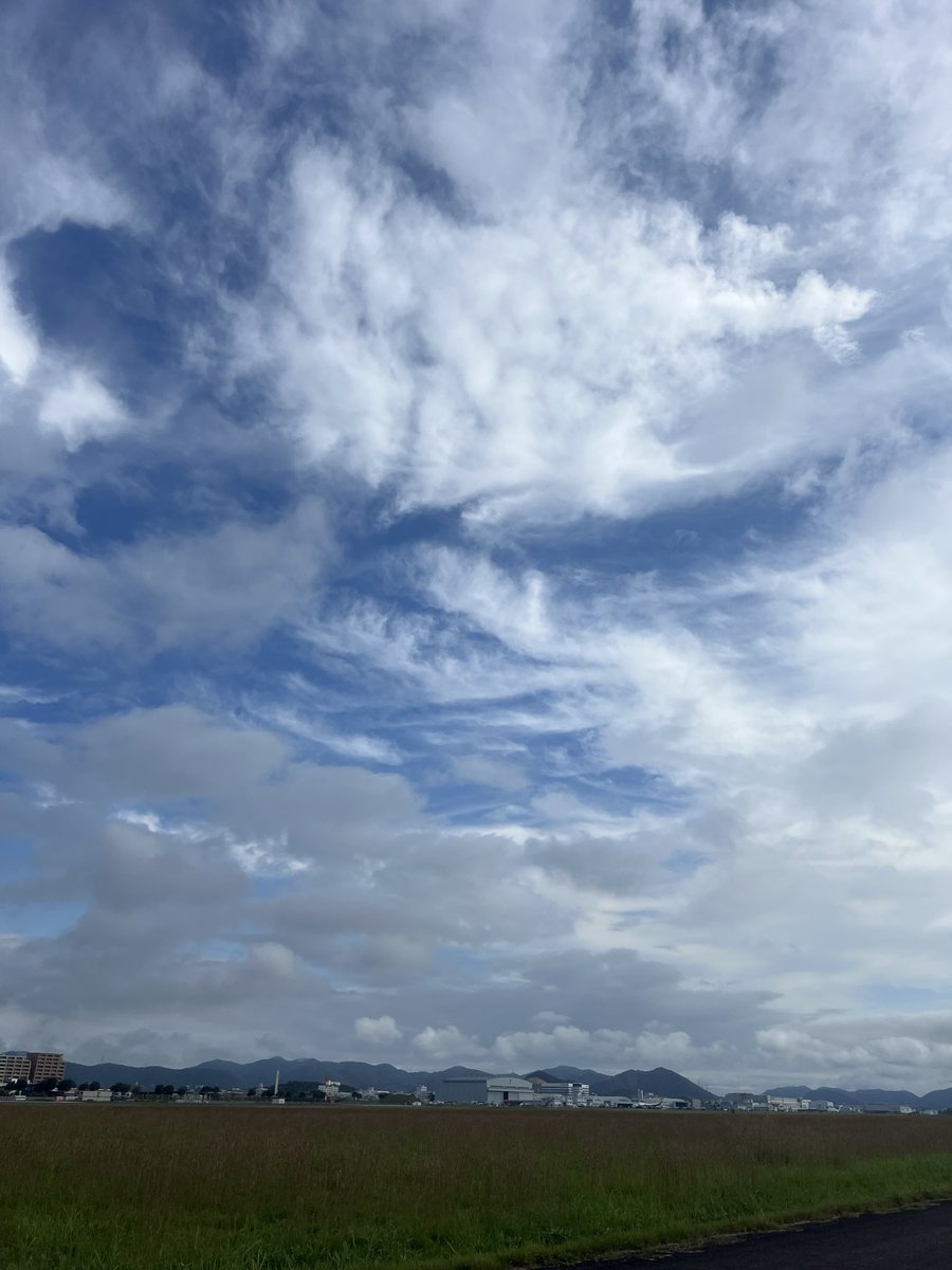 member_sac's tweet photo. 晴れ間が☀️
 #岐阜基地航空祭  #現地より https://t.co/p0PY2vbl9H