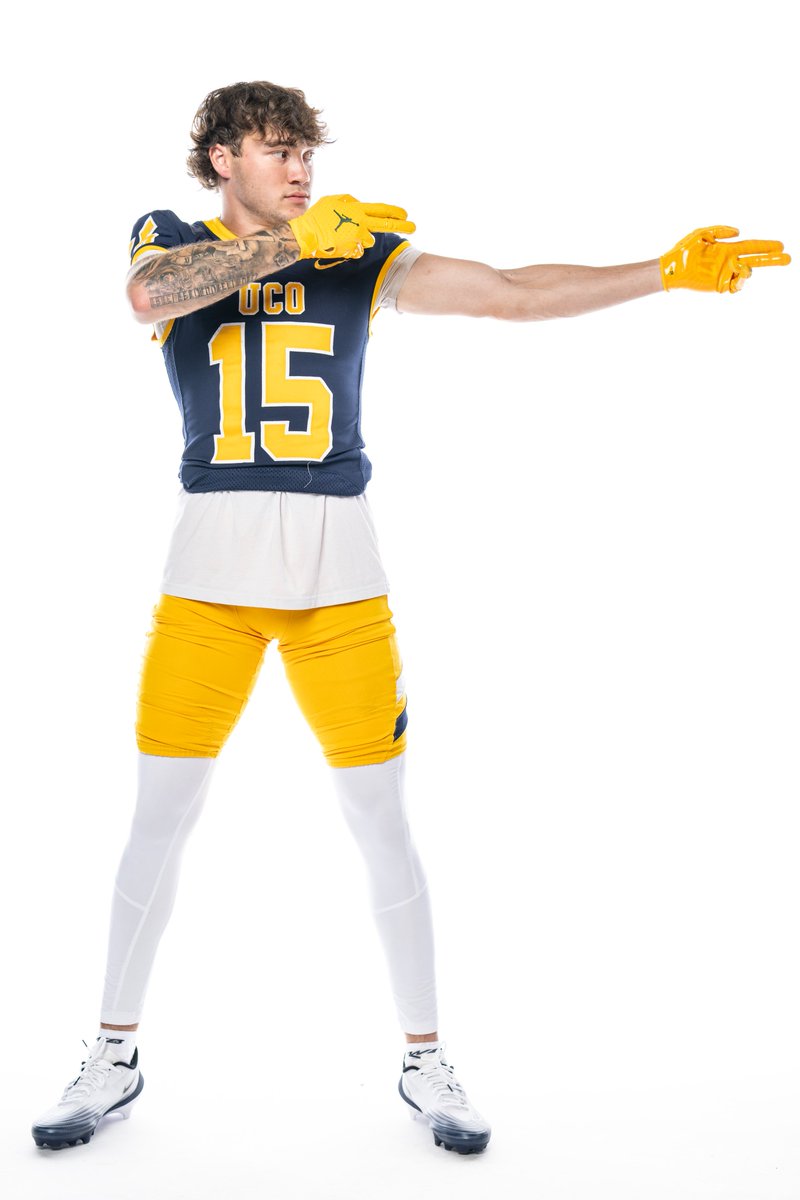 TOUCHDOWN BRONCHOS! Ashton Schumann gives UCO a 7-0 lead on a deep score from Jett Huff!

<a href="/ucobronchofb/">UCO Football</a> x #RollChos