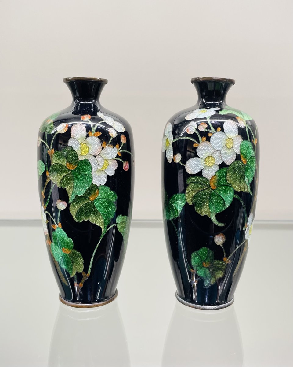 送料無料　18世紀1771年製　総手描き細密画 セーブル花瓶 2025年最新】セーブル 花瓶の人気アイテム - メルカリ