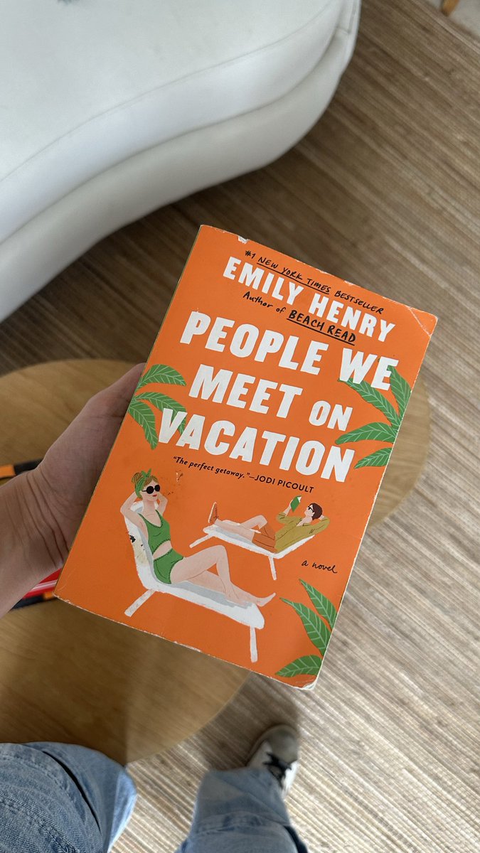 Laaaaate summer read check✔️📚