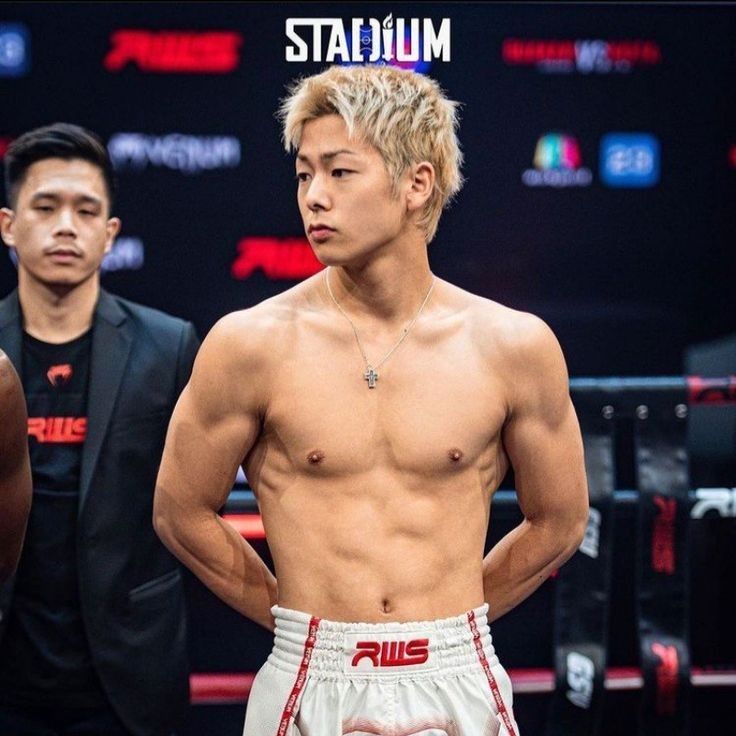 PyroRengok's tweet image. Kyōjurō Rengoku ||  Kyo 
TREND ANTIGA QUE LEMBREI AGORA QUE EXISTE