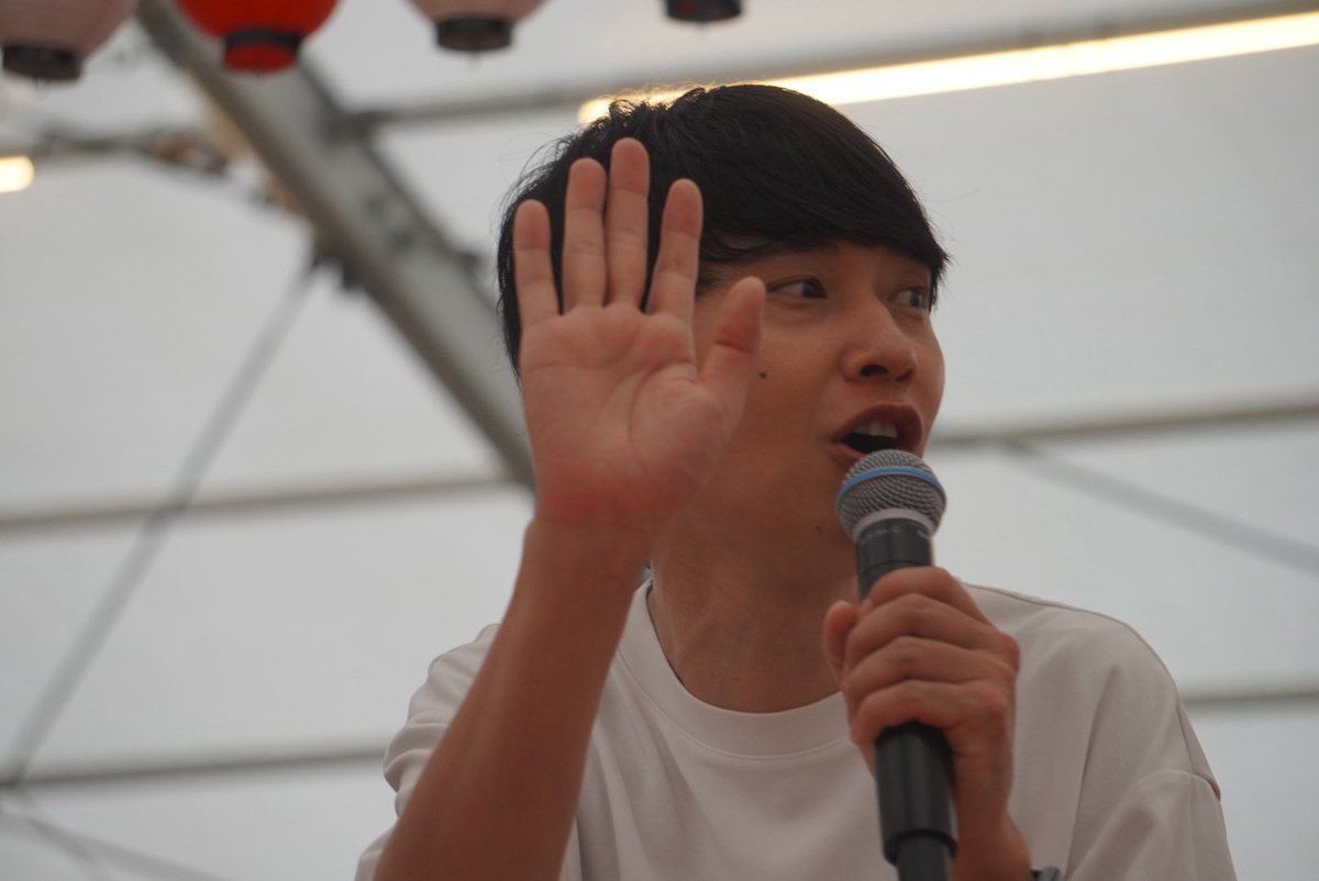 akingo48's tweet image. 2025.10.12(日)
大阪グルメEXPO2025 MATSURI LIVE
祇園櫻井さんpart1

営業慣れてはるわ！！

#祇園
#櫻井健一朗
#ぎお活
#大阪グルメEXPO