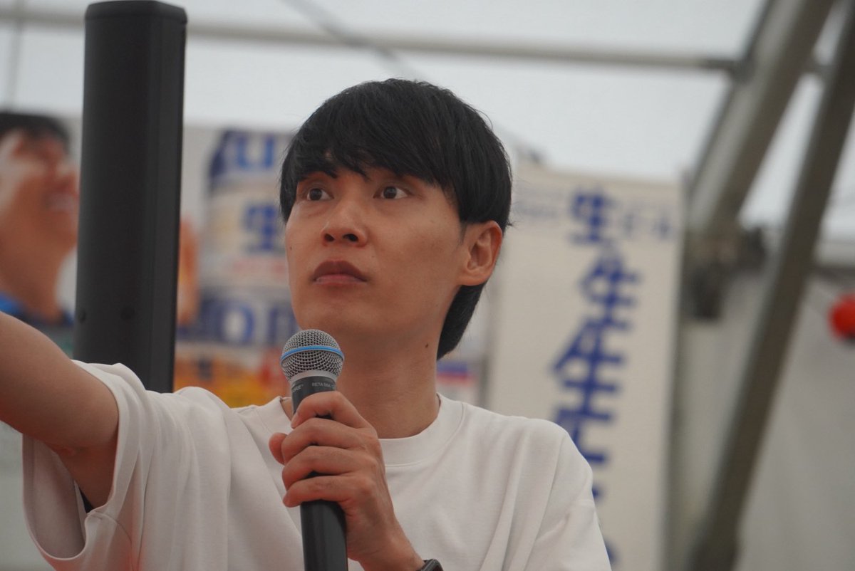 akingo48's tweet image. 2025.10.12(日)
大阪グルメEXPO2025 MATSURI LIVE
祇園櫻井さんpart5

子供に優しい櫻井さん🍛

#祇園
#櫻井健一朗
#ぎお活
#大阪グルメEXPO