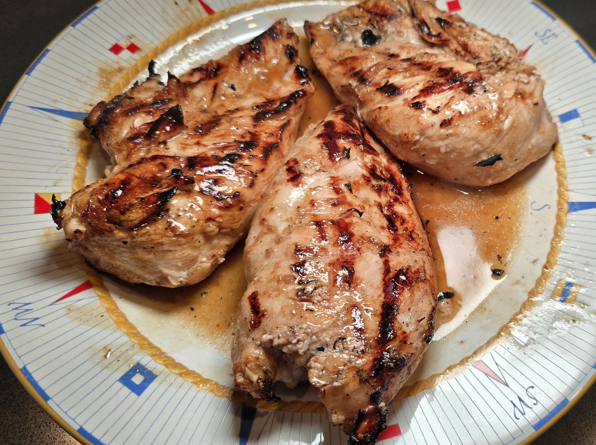 Noles31BB's tweet image. Its a #Pomerol #Merlot Saturday(and  #cabernetday) - who's with me???
#sadiesomm says G'night all!!!🐱