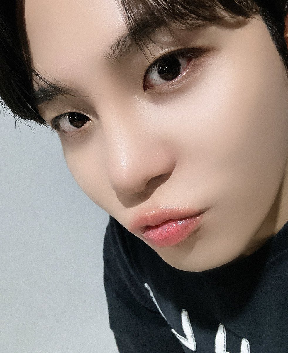 1024updates's tweet photo. [📷] 251012 | FOR. ATINY

#ATEEZ #에이티즈 #JONGHO https://t.co/Dz8NIiinLx