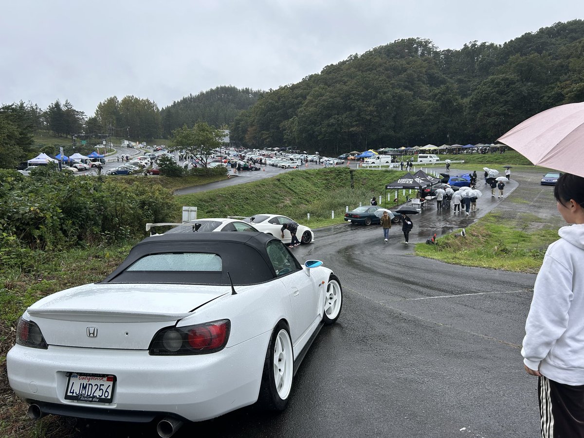 Naru6517's tweet image. 搬入完了✌️
景色最高❤️‍🔥
まさかkdayに自分の車を置ける時が
来るなんて感動😭✨️
 #kday  #kdayc13