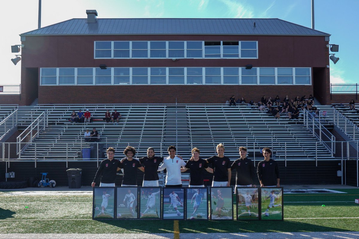 Congratulations to our eight seniors! Thank you for all you have done for the Hastings College Men’s Soccer Program!
#GDTBAB