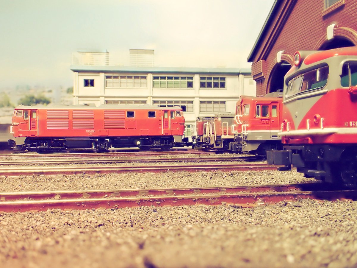twn_tuubo's tweet photo. 大昔にヤフオクで買ったDF91
ウチのは貫通扉無いほうでした😅
#鉄道模型 #Nゲージ #DF91 #マイクロエース https://t.co/imn2h33E3U