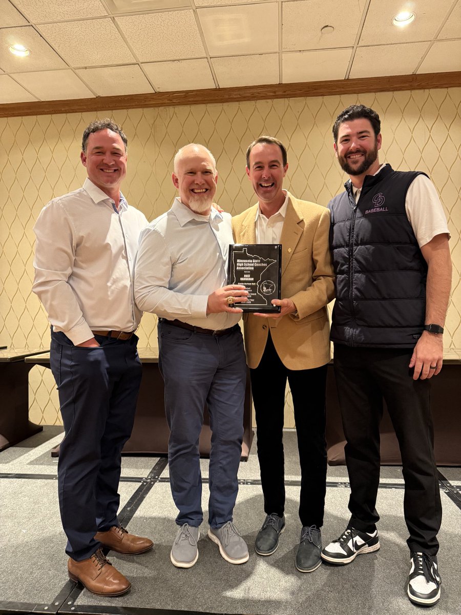 Head coach, Buzz Hannahan was honored tonight as the 2025 baseball Coach of the Year! 

#CultureCreatesChampions