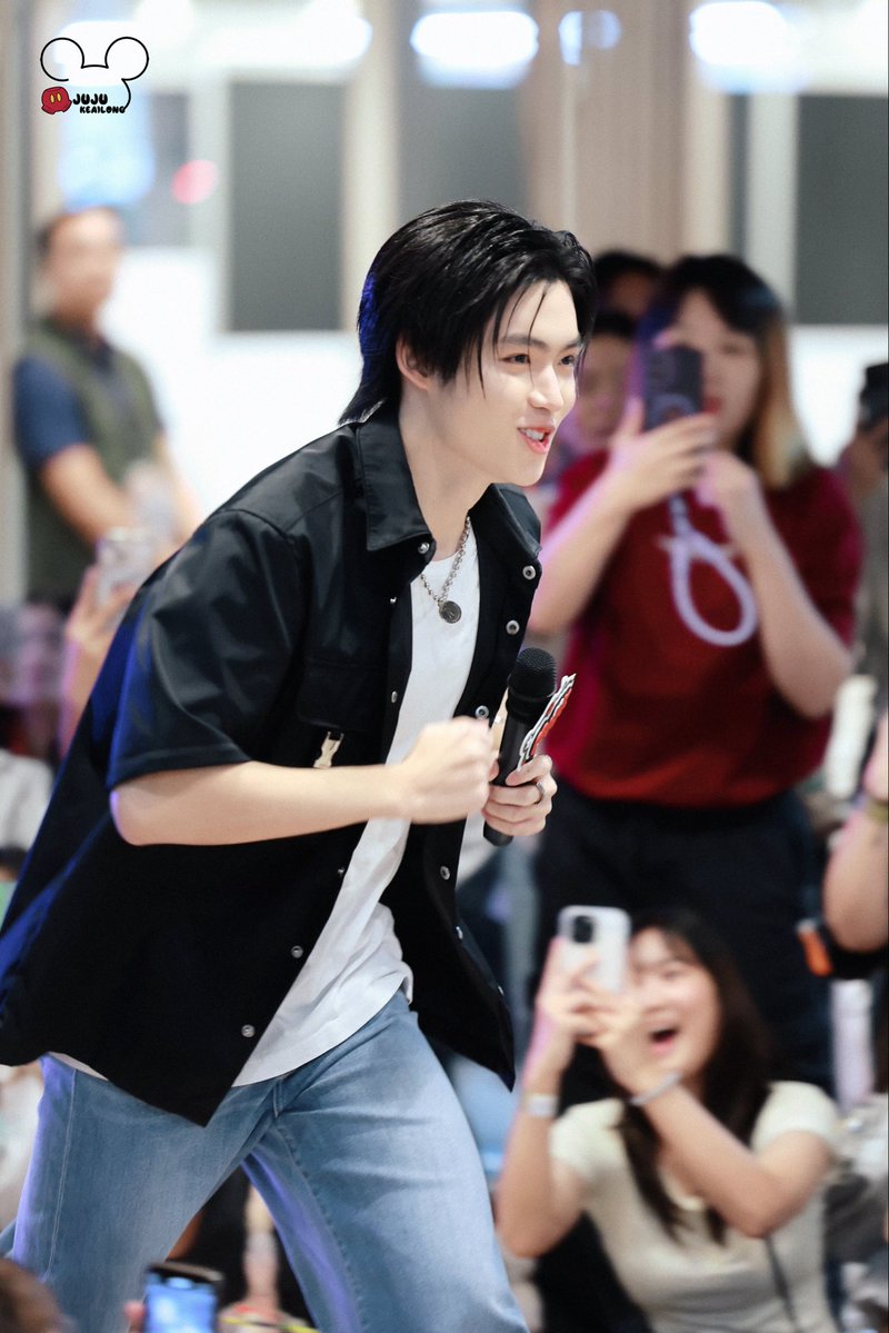 jujukeailong's tweet image. Towards the other side of happiness₍ᐢ⸝⸝› ̫ ‹⸝⸝ᐢ₎

LUKEMICK FIRST FANSIGN

#GMMTVFANIVALxLukeMick
#LukeMick #mickmetas
111025