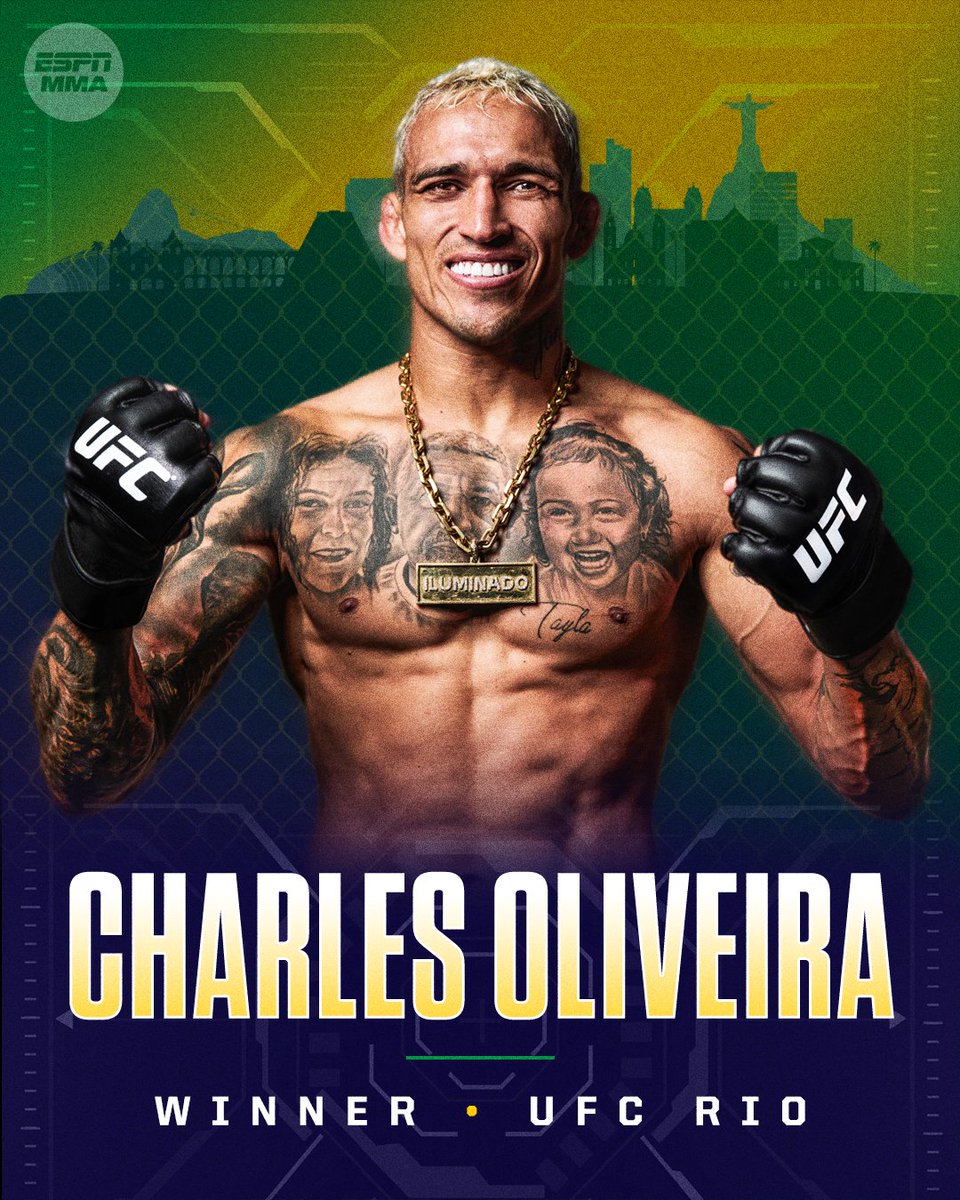 espnmma's tweet image. CHARLES OLIVEIRA WITH THE SECOND ROUND SUBMISSION VICTORY AT #UFCRIO 🔥 

WHAT A PERFORMANCE FROM THE BRAZILIAN 🇧🇷