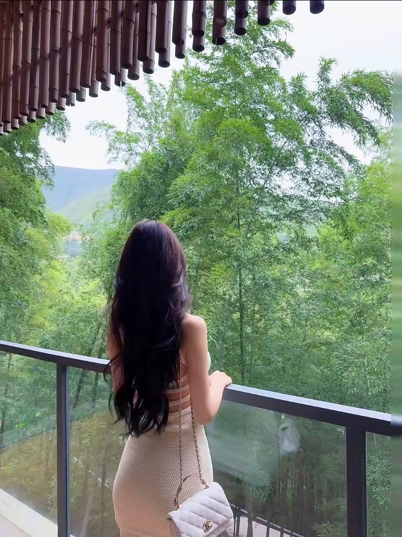 VirgilLeo's tweet image. Lost in the whispers of the trees 🌿✨ #NatureEscape #Serenity
