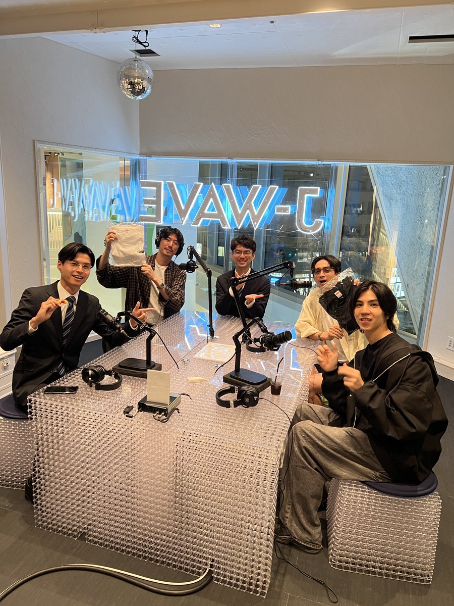 sukeoaNE's tweet photo. おはようございます！
日曜、大阪万博もいよいよ明日で閉幕ですね🥺
すけおあ、弘彦(thonght)さんゲストの賑やかな最新回もお聴き逃しなくです😊
https://t.co/qDlAA1aDoy

#すけおあ #アーティスト #ラジオ #オムライス https://t.co/JBE7LQFTp9