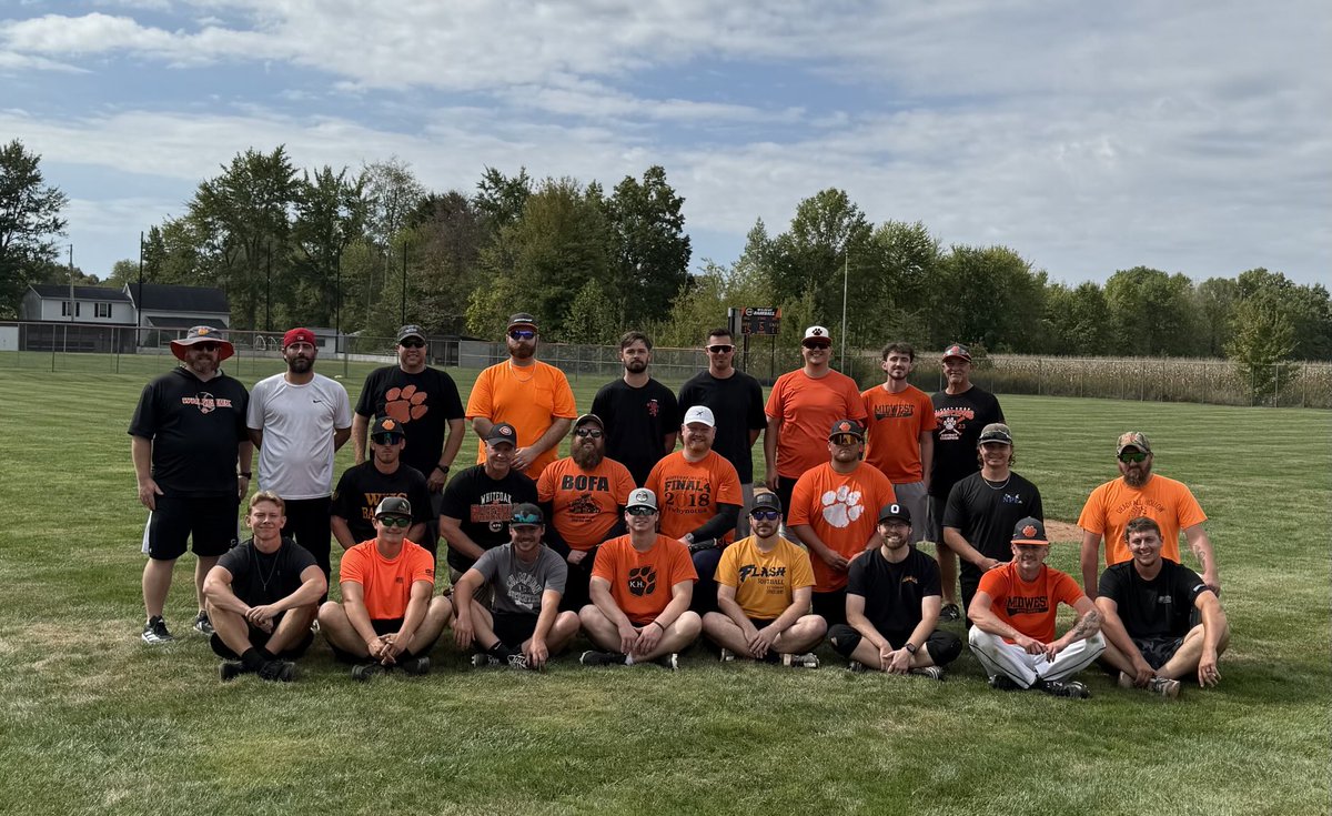 Tradition never graduates! Thank you to our Whiteoak HS Baseball alumni for ensuring our 50 inning game was a huge success today.⁦<a href="/WhiteoakSports/">Whiteoak Athletics</a>⁩ ⁦<a href="/WJSHWildcats/">Whiteoak Jr./Sr. HS</a>⁩