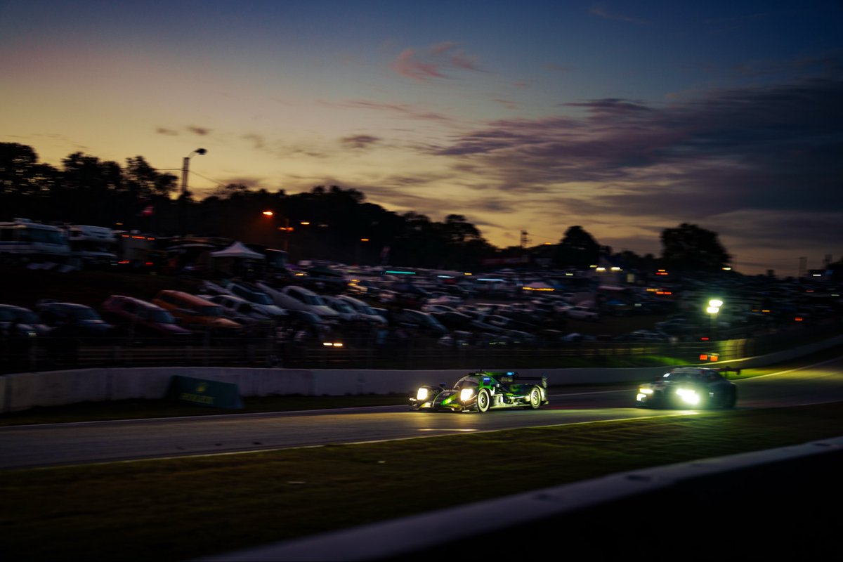 30 minutes to go!

A splash of fuel puts us P3 as we push to the checkered flag 🏁

#IMSA #PetitLeMans