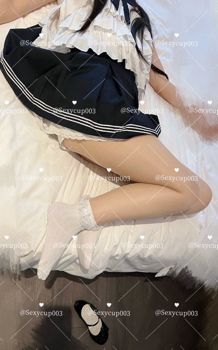 南京ql
肉丝白袜小皮鞋～
有夫妻情侣同好嘛 
换照聊骚交流🥰

#南京 #情侣互换 #夫妻交友 #丝袜