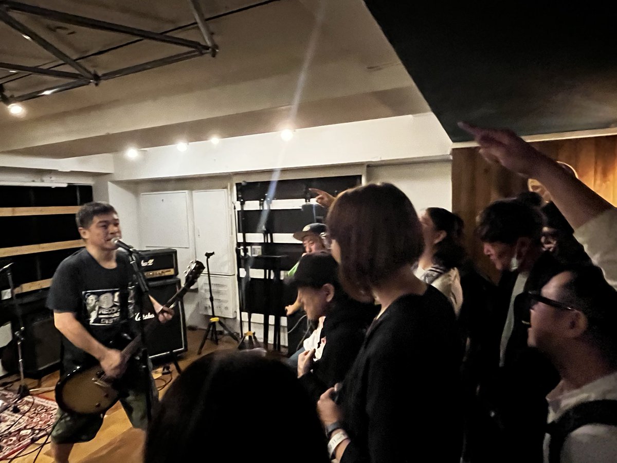 MATSURI 2025 1日目 10/11 
STUPID PLOTS 無事終了しました。
たくさんの人のおかげでバンドが出来ていることが身に染みる1日でした。関わってくれた全ての皆さんありがとうございました。ヒロさん本当にありがとうございました！