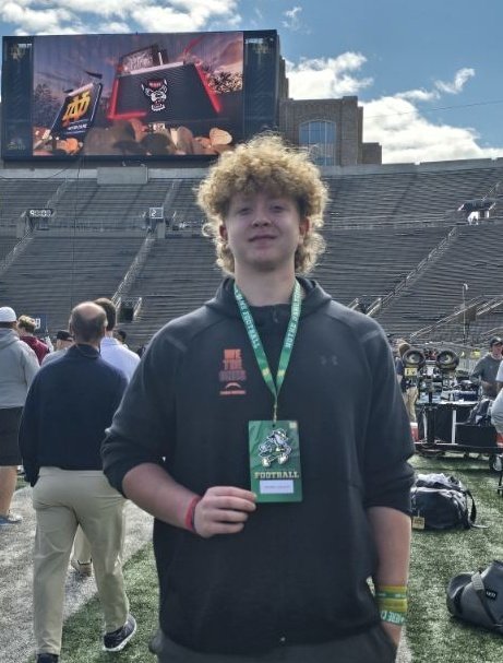 gabrielbagger's tweet image. Had an incredible experience today at @NDFootball! Great facilities with an even better atmosphere. Thank you for having me! 

@BMHSTitanFB @Jocko1114 @JamesonJohnND  @Marcus_Freeman1 @CoachJoeRudolph
@MJScouting @CarterAuman
@CoachDelaney52 @TimBrownJrND
@JourdanBlake_