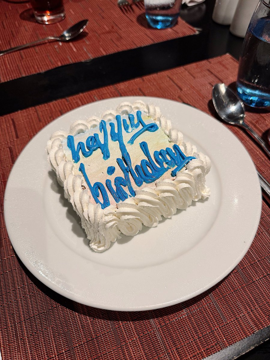 Still giving thanks for another year +1🍾🎈. Chasing health and wealth not clout💰🤞🏽#birthday #2025