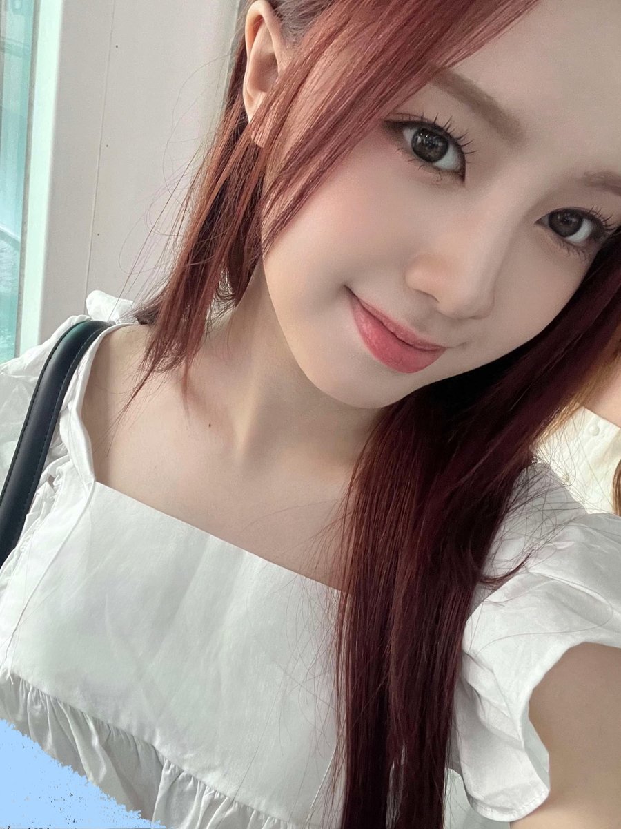 MerryElaine1's tweet image. DAILY BRAND REPUTATION FOR ELISIA🐰!
🪽 Please rt, qt & reply with:
유니스 엘리시아, 대단해요
유니스 엘리시아 최고의 보컬리스트
유니스 엘리시아 만능인이에요
유니스 엘리시아 는 매우 멋져요
#UNIS #ELISIA
#유니스 #엘리시아
@UNIS_offcl
