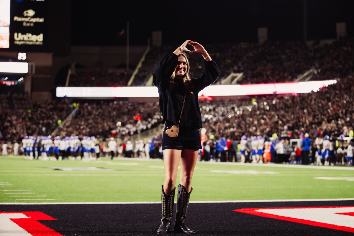 TexasTechSoccer's tweet image. Honored the 2024 Big 12 Defensive Player of Year tonight! 

Thanks for having us, @TexasTechFB ‼️

#WreckEm | @BlackburnMacy