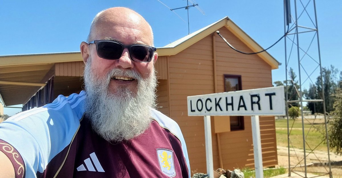 AdzyVILLA's tweet image. A day out at country festival in Lockhart, NSW 🇦🇺 As some of you know my surname is Lockhart 😎🤣 Representing in my new @jmcginn7 №7 💜🦁🩵
@AVFCOfficial #AVFC #UTV #AussieVillans #VillansDownunder