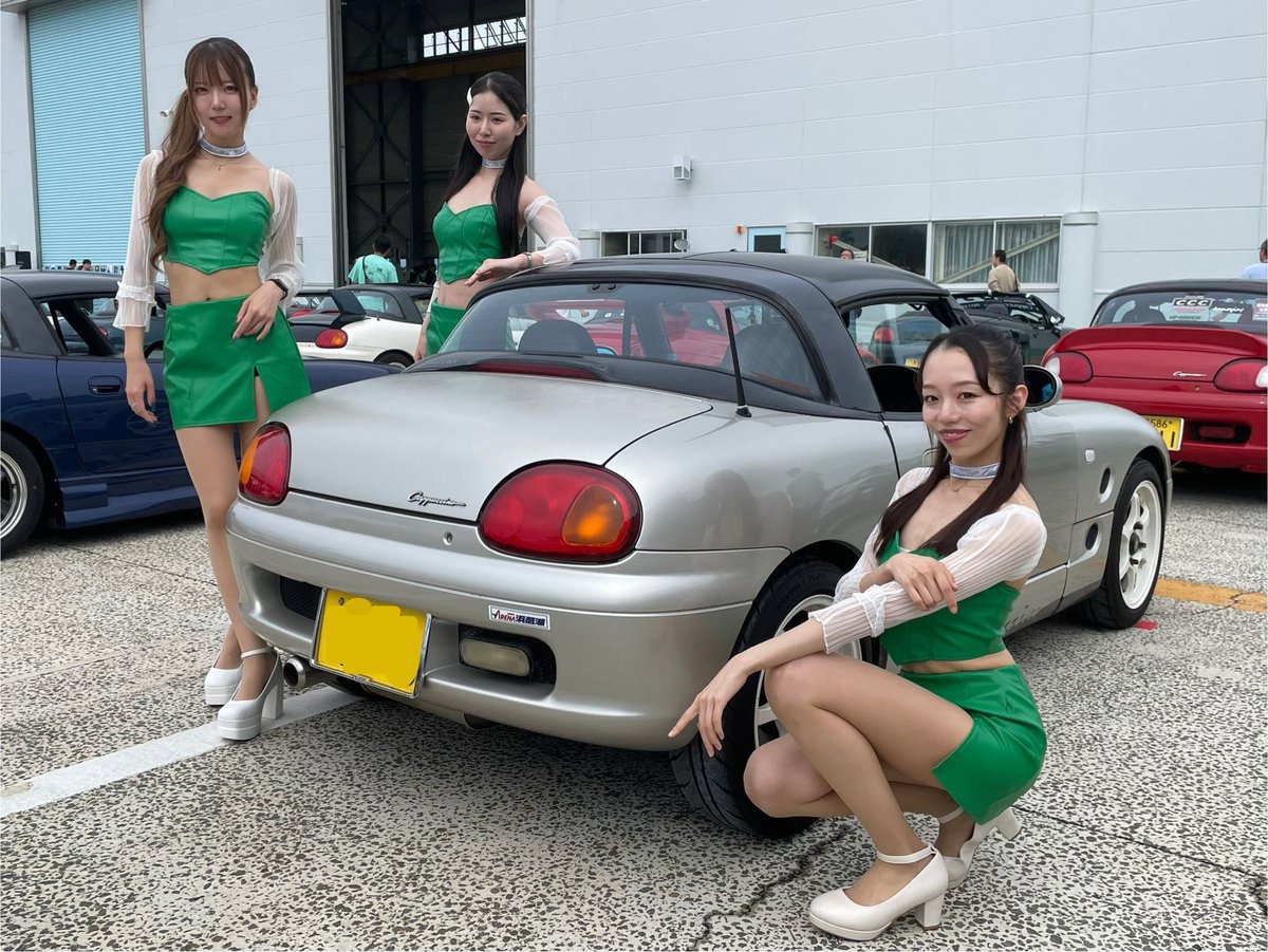 ROM_gunyapo's tweet photo. じぇい@wetalkuruma さん🧑🏻🦱とイベントに来ています‼️。
🚗 OPENCafe2025 🚘
#OPENCafe
#カプチーノオーナーズミーティング
⭐️イメージガール💖
#アライズプロモーション
#成瀬亜美 さん
#遠宮早織 さん
#水上ましろ さん https://t.co/PLmrJ7BsUC