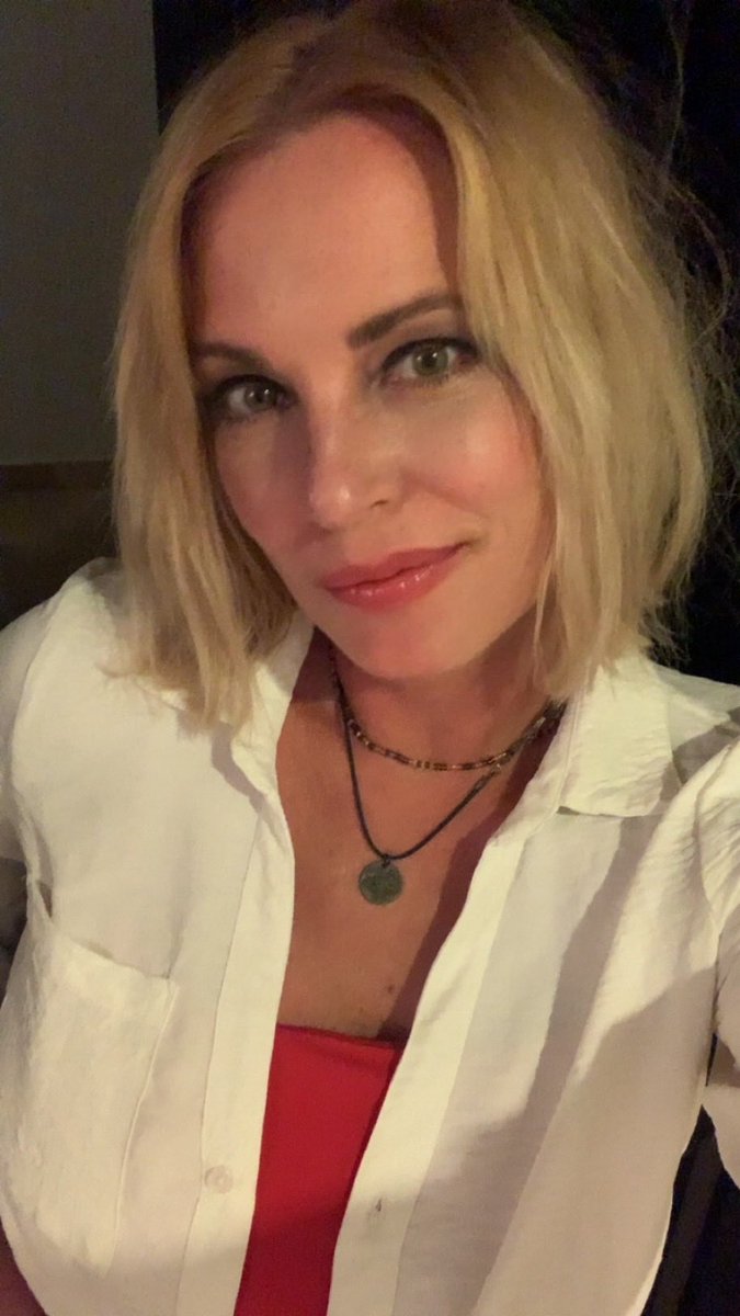 RomperGirl ☄️👽🐒🐘🐝🌻 tweet media