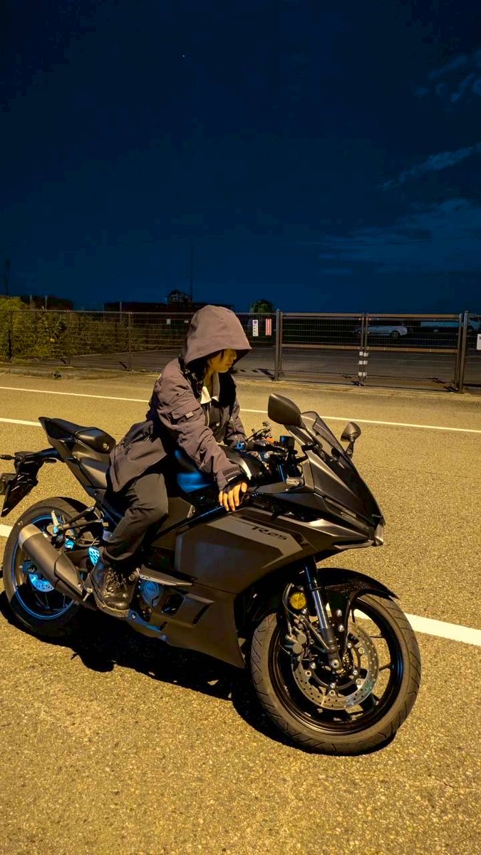 ZX4R_9511's tweet image. R7.10/9
仕事終わりにちょい乗り
  #yzfr25  #バイクのある風景