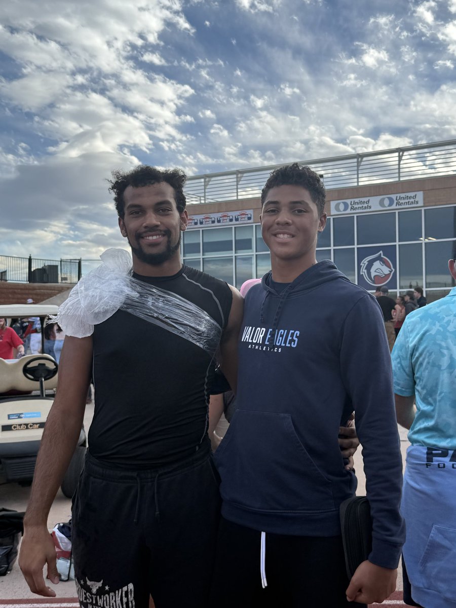 Had a great time at CSU Pueblo today! Thank you Coach <a href="/paulbrowning81/">Paul Browning</a> for having me and my family, can’t wait to get back on campus.
<a href="/Coach_Sanford2/">Coach Mike Sanford</a> 
<a href="/kngdmsp/">The KNGDM</a> 
<a href="/COACH_HIMEY/">Jonathan Himebauch</a> 
<a href="/DomCS213/">Dominic Cesario-Scott</a>