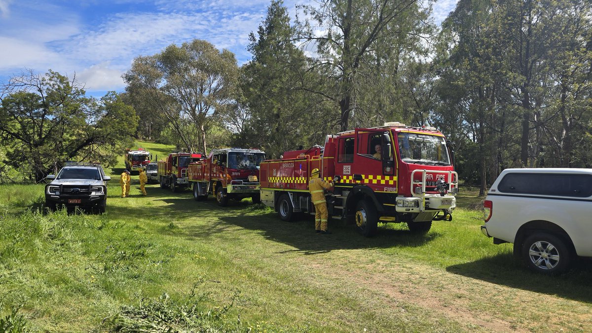 Great to be out with the Wodonga Group of Fire Brigade's to observe their Group exercise and preparation for the upcoming summer. 

We are getting ready,  are you?  

Visit cfa.vic.gov.au/about-us/cfa-e…

And Get Fire Ready