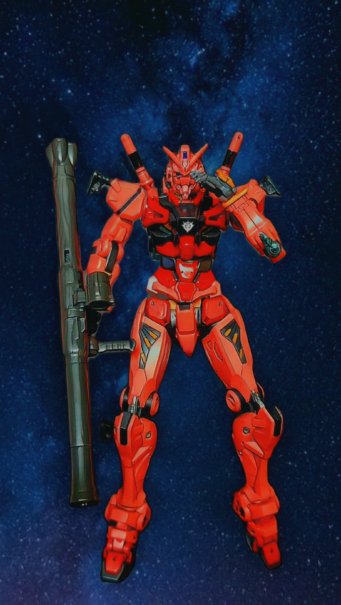seele69's tweet photo. 合成すごい
 #ガンプラ
 #赤いガンダム
 #キシリアさま https://t.co/J0W37D1hBy