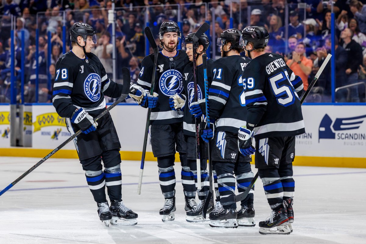 BenjaminJReport's tweet image. #GoBolts Jon Cooper on one bright spot tonight in defenseman Max Crozier&apos;s first multi-point NHL game: “Young kid starting to get his feet in the league. He keeps growing all the time. He belongs in this league. He’s just got to keep learning.”