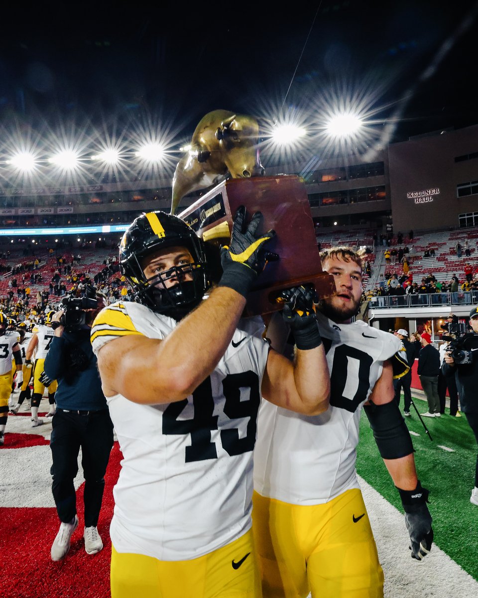 Hawkeye Football tweet media