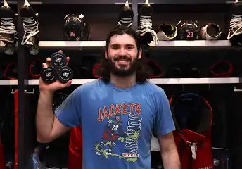 TheBlueJunkies's tweet photo. This guy scored 3 again. #CBJ https://t.co/B5cGadp0x4
